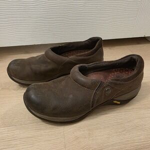 Dansko Brown Leather Nubuck Stain Resistant Slip On Patti Comfort Flats Size 7.5